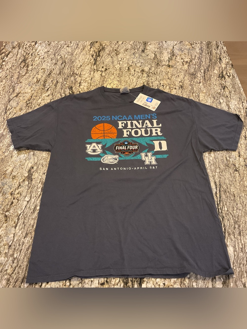 2025 NCAA Men's Final Four San Antonio Graphic T-Shirt - Gray NWT